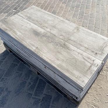 Woodlook 30x120x3cm Legend Grey (restpartij)